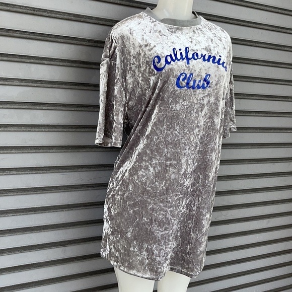 Divided Velvet California Dress Size M - Picture 3 of 9